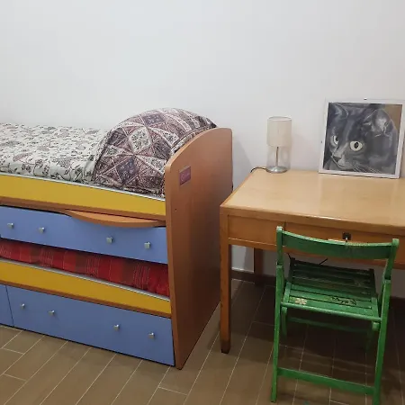 Bibi's Guest house *